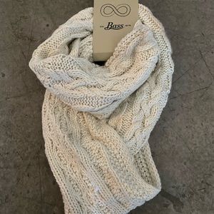 Bass Infinity Scarf NWT